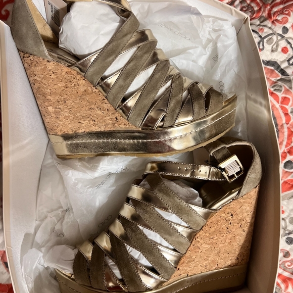JIMMY CHOO PIA METALLIC GOLD CORK WEDGE SANDALS SIZE 39 ( 8.5) - Picture 2 of 9